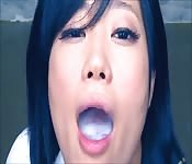 Japanese schoolgirl swallowing cum