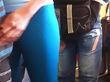 Sra Muy Rica en Lycra Azul