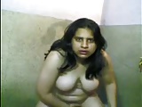 Indian BBW rubs furiously