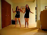 18 years old Twins do an Ass Shaking Dance