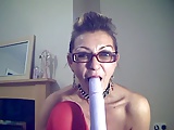 mature masturbates on webcam