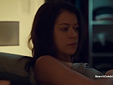 Tatiana Maslany nude - Orphan Black S01E01