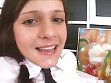 Hermosa Colegiala, Complaciente Analmente