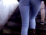 Candid - Blonde WIth Sexy Ass In Tight Jeans