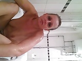 Paula wanking in the bath