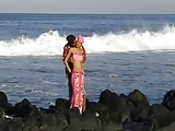 FUCK BLONDE IN REUNION ISLAND BEACH  PORNO 974