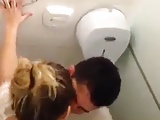 Amateurs fucking in toilet at club