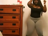 BBW Ebony Cotoure Cakes In Gray Leggings