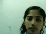 Mallu girls show her boobs to bf