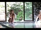 Nao Flashing At The Thermal Bath