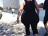 White Megapear BBW Walking