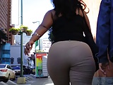 Latina Culona In Khakis 