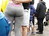 Big pawg booty grey pants shaking it hard!!