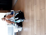 Turist in Aiport spycam