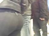 Candid Latina Milf bubblebutt in no pocket jeans