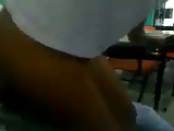 Colegiala cojiendo en la escuela