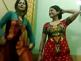 Pakistani Hot NOT aunties Enjoy Dance