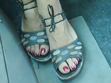 candid mature feet