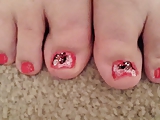 Lateshay sexy red toe nails