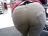 BBW worker caught bending over at target