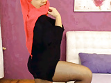 Sexy arabic girl dancing on cam